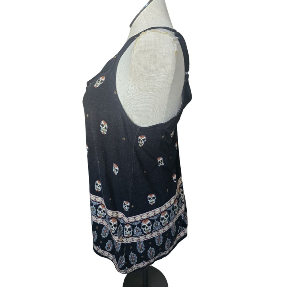 Torrid Plus 2X Black White Skull Print Super Soft Tank Top - Picture 2 of 7